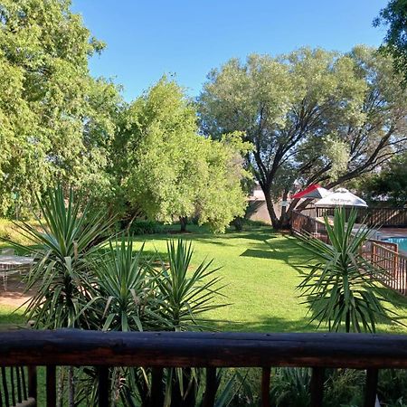 Upington Inn Bagian luar foto