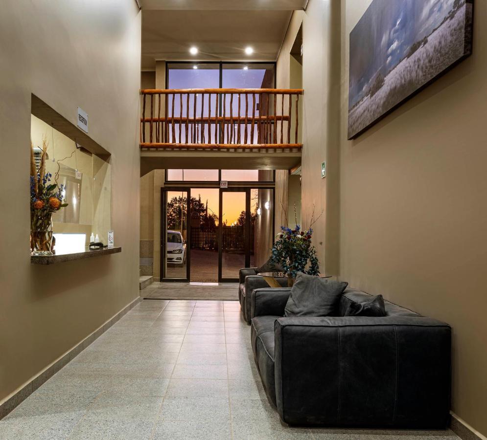 Upington Inn Bagian luar foto